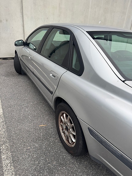 Volvo S80 4 of 5