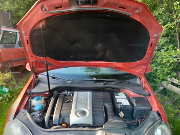 Volkswagen Golf V 5 of 9