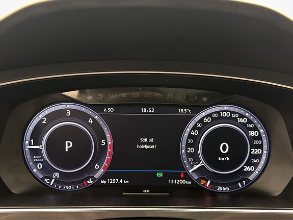 Volkswagen Tiguan 16 of 27