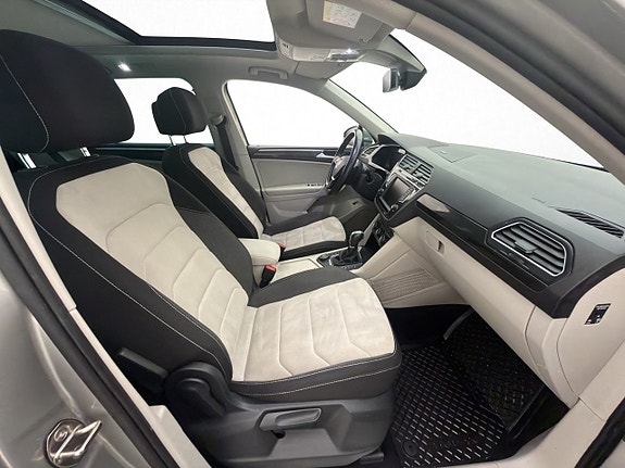 Volkswagen Tiguan 12 of 27