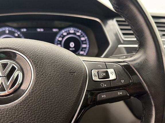 Volkswagen Tiguan 18 of 27