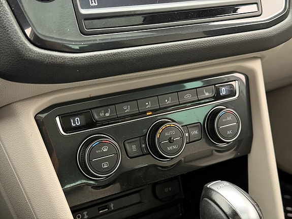 Volkswagen Tiguan 22 of 27
