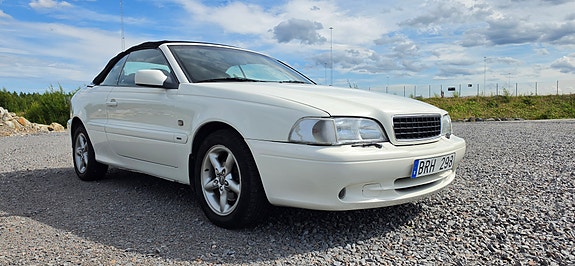 Volvo C70 3 of 5