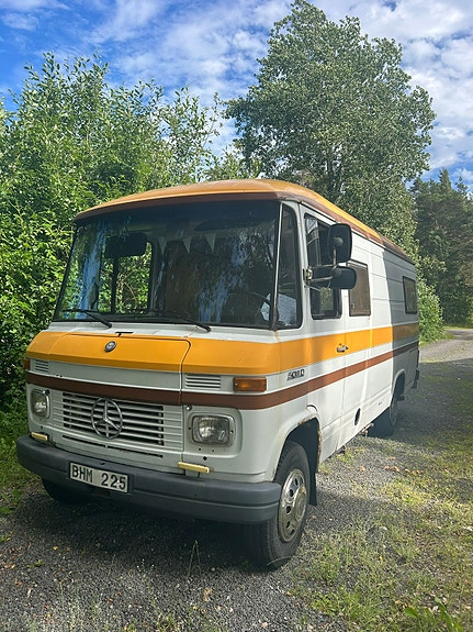 Mercedes-Benz 508D 3 of 9