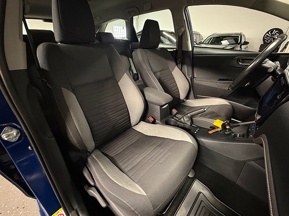Toyota Auris 16 of 17