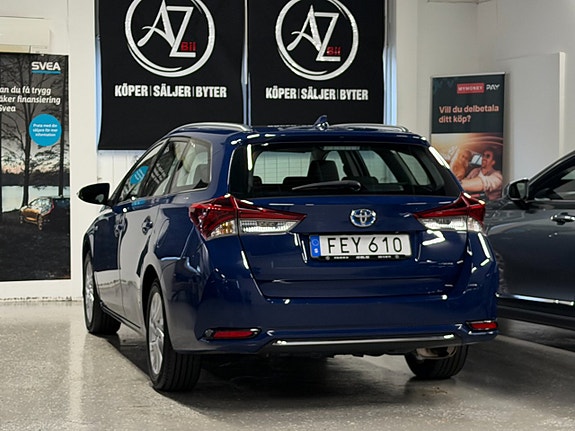 Toyota Auris 3 of 17