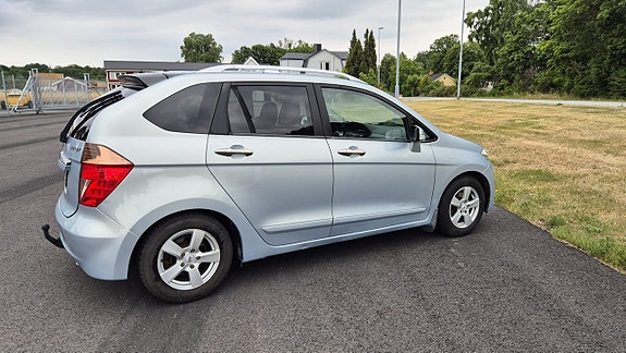 Honda FR-V 3 of 5