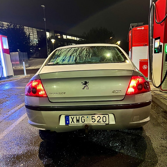 Peugeot 407 4 of 5