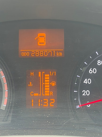 Toyota Avensis 8 of 8
