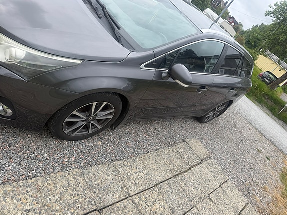 Toyota Avensis 6 of 8