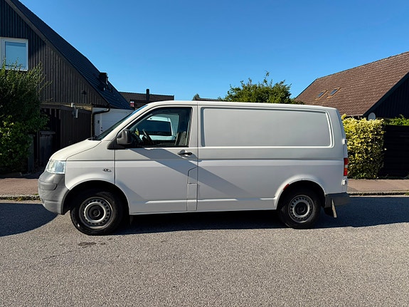 Volkswagen Transporter 3 of 5
