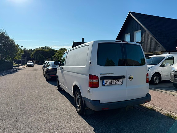 Volkswagen Transporter 2 of 5