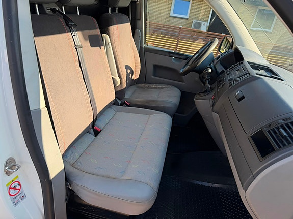 Volkswagen Transporter 4 of 5