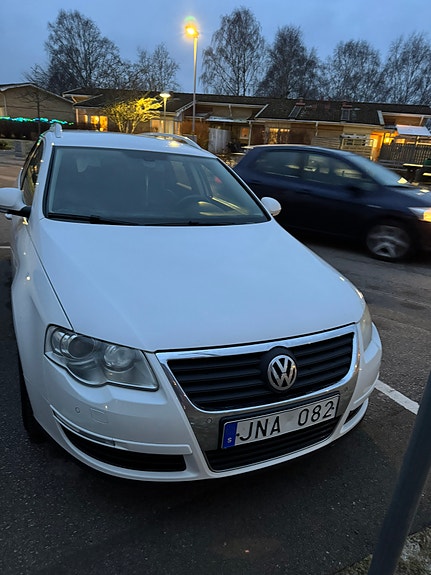 Volkswagen Passat 5 of 5