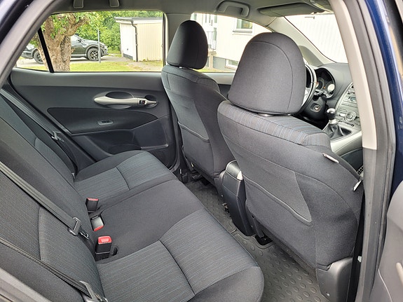 Toyota Auris 6 of 7