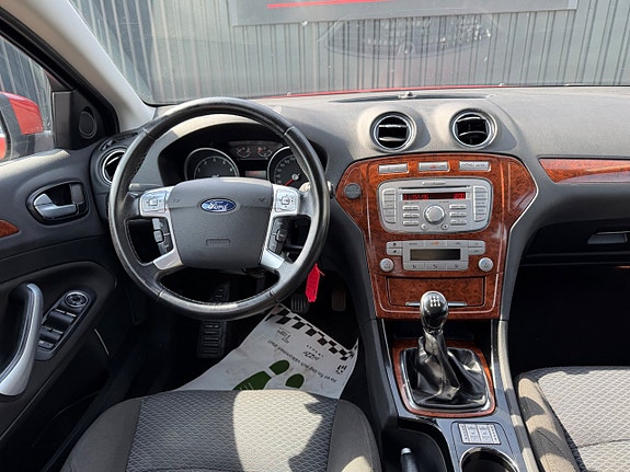 Ford Mondeo 8 of 9