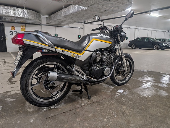 Yamaha XJ600 3 of 10