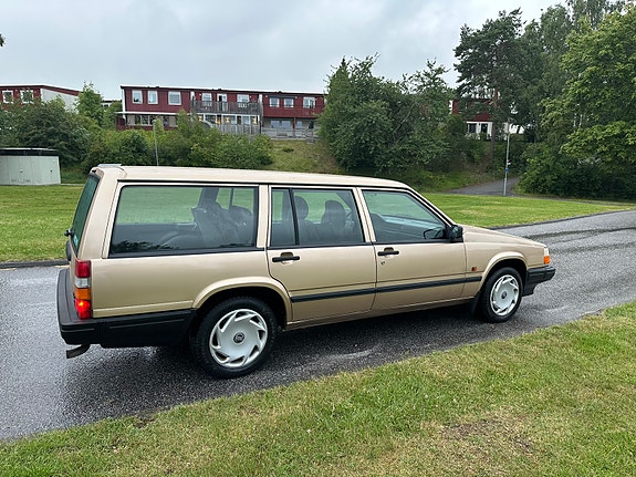 Volvo 940 4 of 5