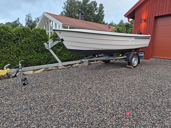 Ryds 425r - Suzuki DF9.9B - 80 km/h Fogelstad 5 of 5