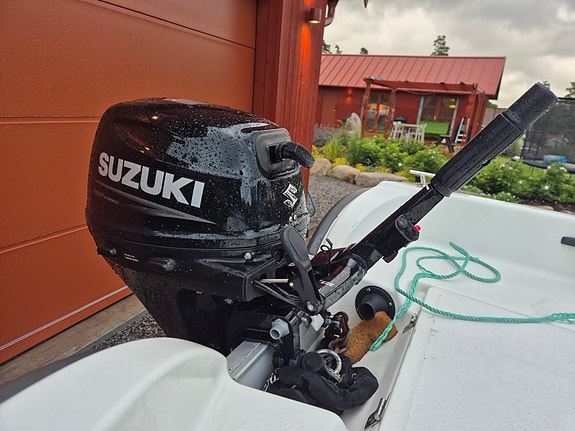 Ryds 425r - Suzuki DF9.9B - 80 km/h Fogelstad 3 of 5