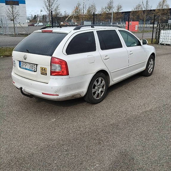 Skoda Octavia 4 of 9