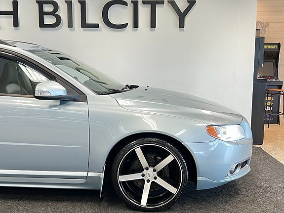 Volvo V70 5 of 5