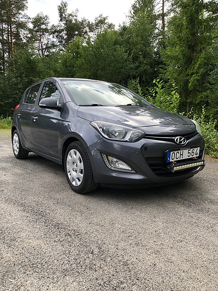 Hyundai i20 3 of 11