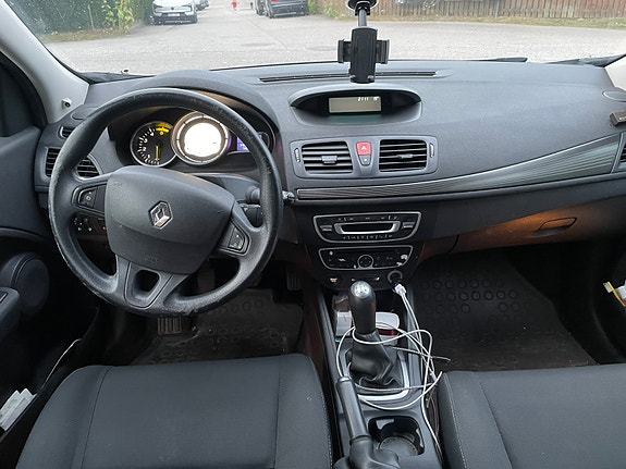 Renault Megane III 5 of 7