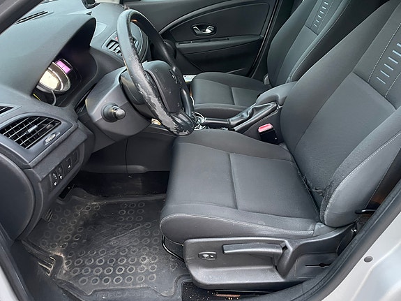 Renault Megane III 6 of 7
