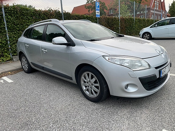 Renault Megane III 2 of 7