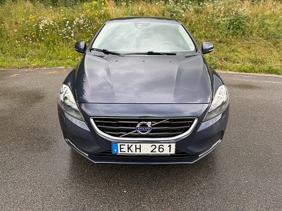 Volvo V40 5 of 5