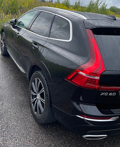 Volvo XC60 3 of 5