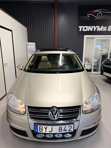 Volkswagen Golf V 10 of 26