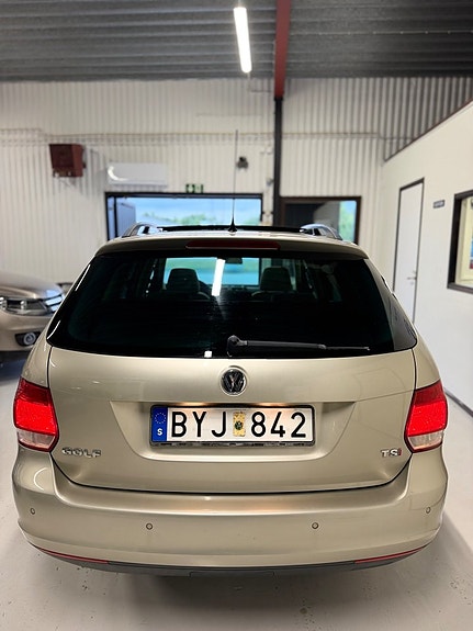 Volkswagen Golf V 12 of 26