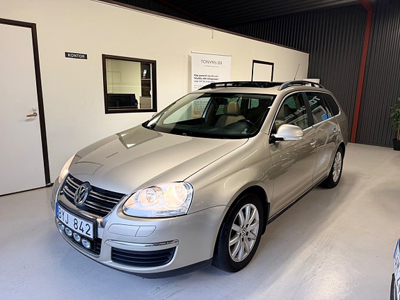 Volkswagen Golf V 11 of 26