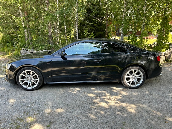 Audi A5 2 of 5
