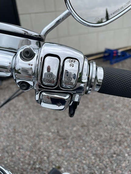 Harley-Davidson Softtail Deluxe (Flstni) 7 of 9