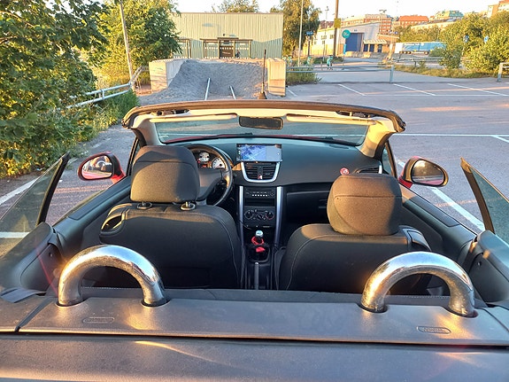 Peugeot 207 CC 5 of 12