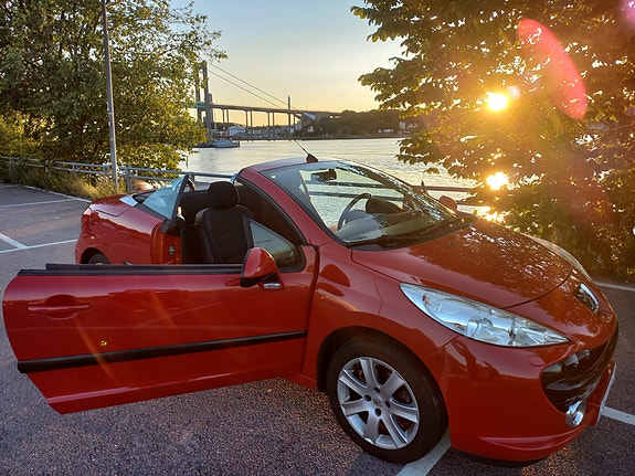 Peugeot 207 CC 4 of 12