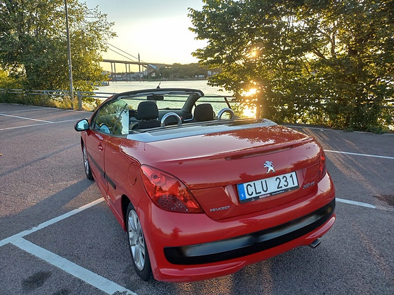 Peugeot 207 CC 7 of 12