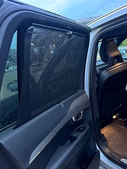 Volvo XC90 5 of 17
