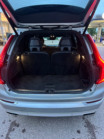 Volvo XC90 14 of 17