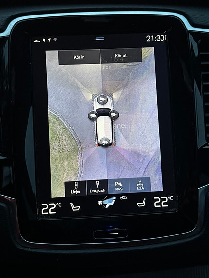 Volvo XC90 17 of 17