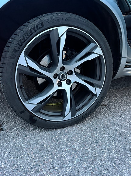 Volvo XC90 11 of 17