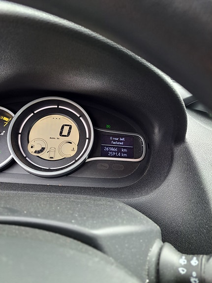 Renault Megane III 3 of 5