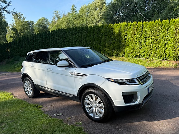 Land Rover Range Rover Evoque 5 of 5