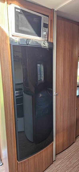 Adria Alpina 743 UK (Med Air Conditon) 6 of 14