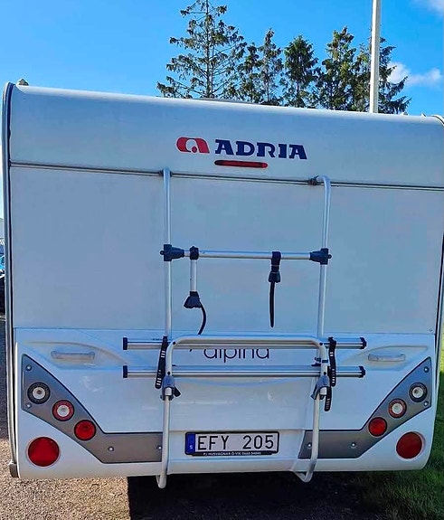 Adria Alpina 743 UK (Med Air Conditon) 4 of 14