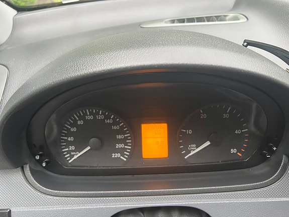Mercedes-Benz Vito 111 15 of 17