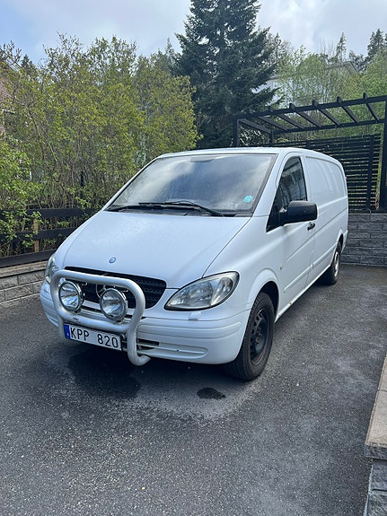 Mercedes-Benz Vito 111 3 of 17